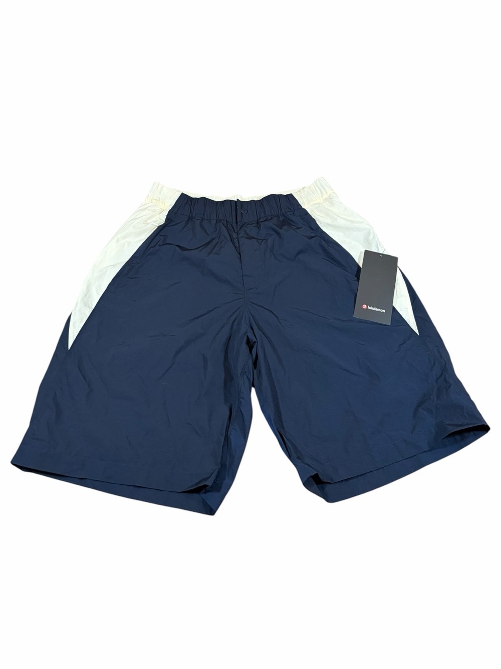 NWT Lululemon Nylon Relaxed Track Short *9” (True Navy/Coconut Ivory) Size M